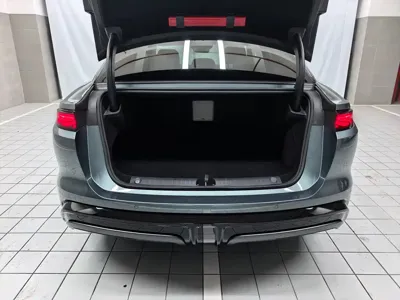 BYD 汉L