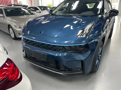 Lynk & Co 01
