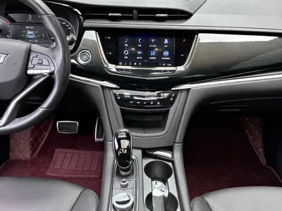 Cadillac XT6
