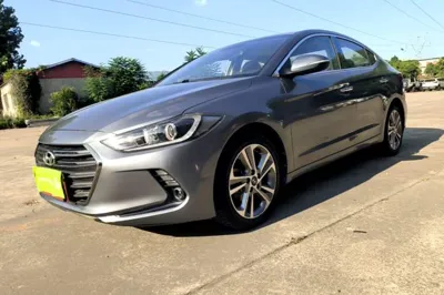 Hyundai Elantra (6th Generation
