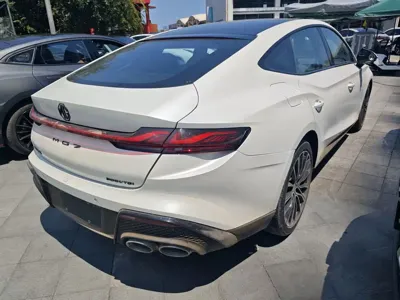 MG MG7