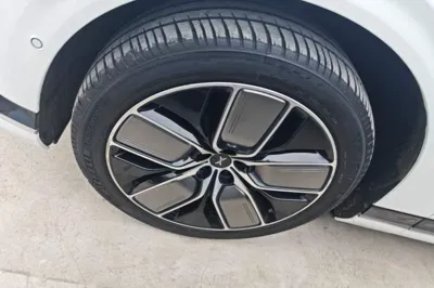 Xpeng G9
