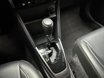 Toyota Yaris L