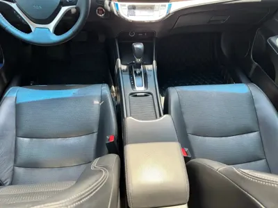 Honda Jade