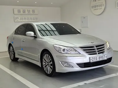 Hyundai Genesis