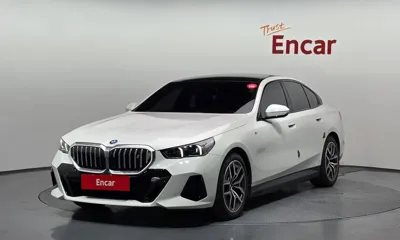 BMW i5