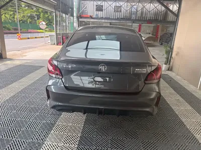 MG MG5