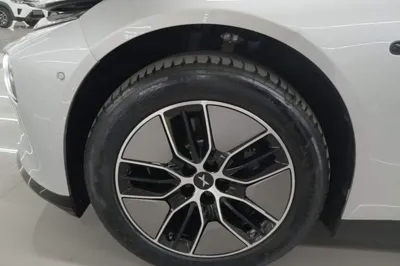 Xpeng P7