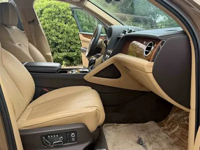 Bentley Bentayga PHEV