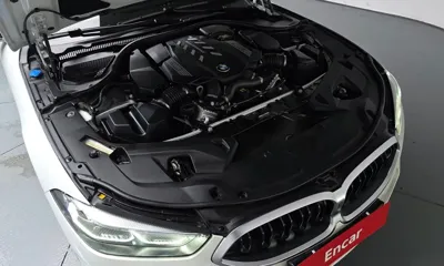 BMW 8-Series