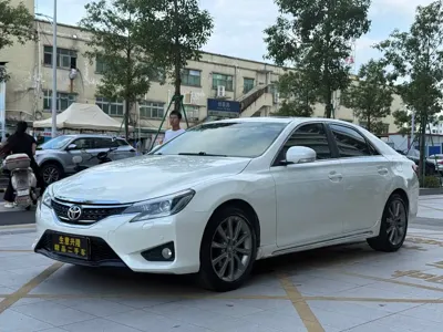Toyota Reiz