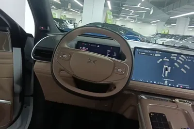 Xpeng G9