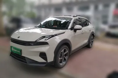 Lynk & Co 06