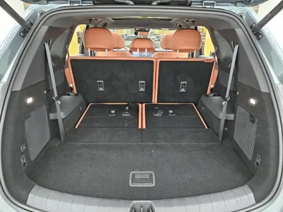 BYD 唐L