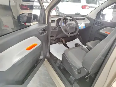 Wuling MINIEV