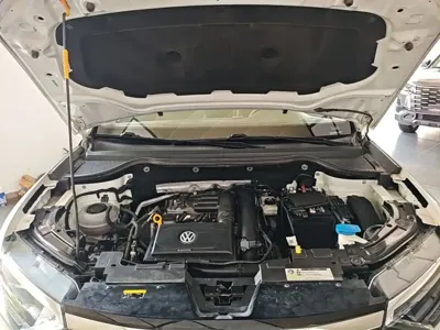 Jetta VS5