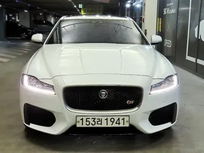 Jaguar XF