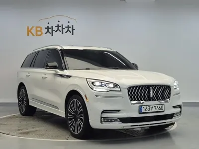 Lincoln Aviator