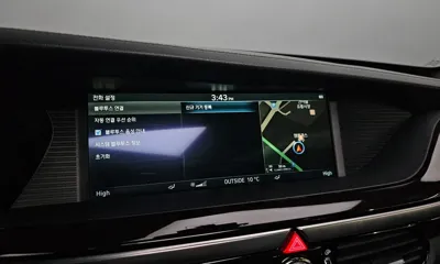 Genesis EQ900