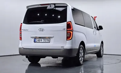 Hyundai Starex