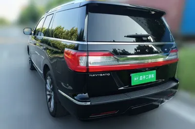 Lincoln Navigator