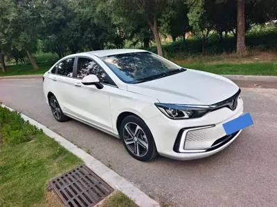 BAIC EU5