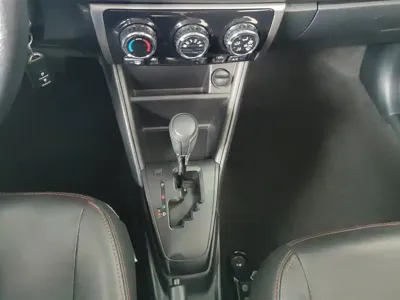 Toyota Yaris L