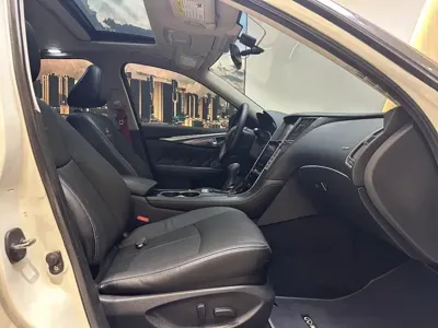 Infiniti Q50