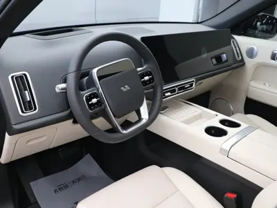 Li Auto Li L7