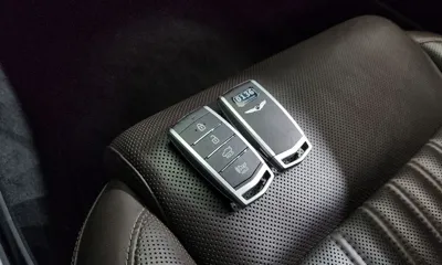 Genesis EQ900