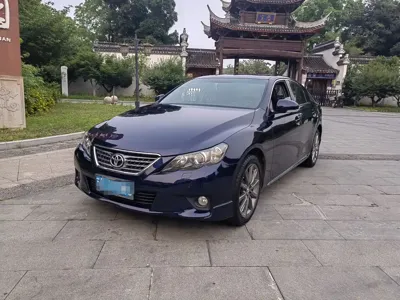 Toyota Reiz