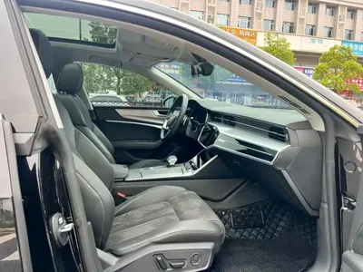 Audi A7L