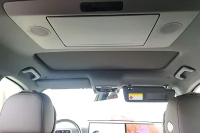 Li Auto L8