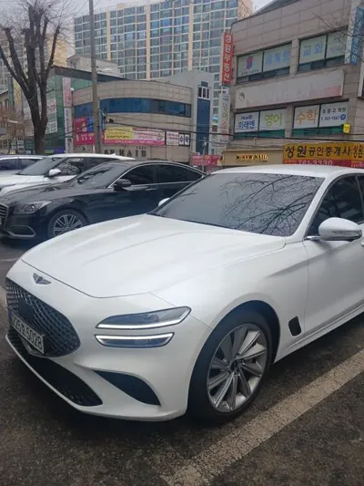 Genesis G70