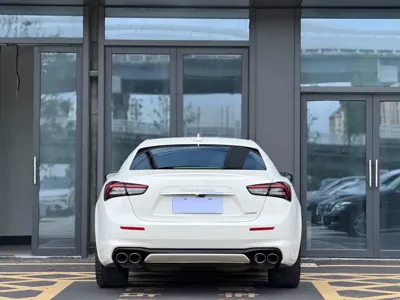Maserati Ghibli
