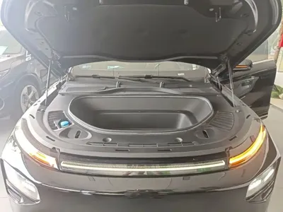 Xpeng G9