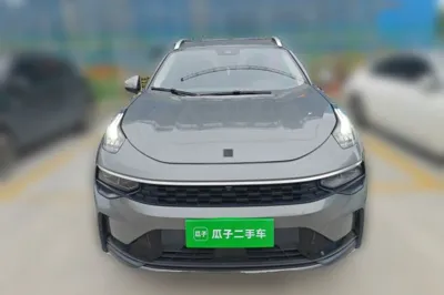 Lynk & Co 01