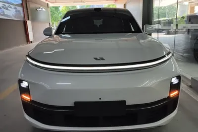 Li Auto L8