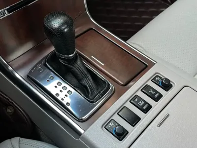 Infiniti M