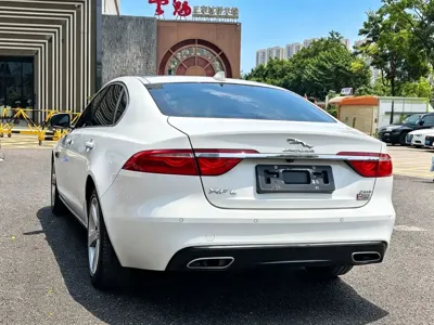 Jaguar XFL