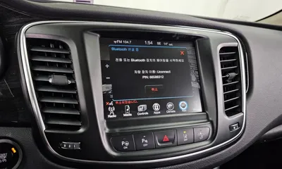 Chrysler 200