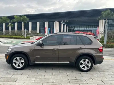 BMW X5 (Import)