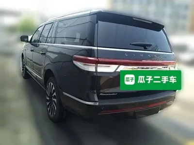 Lincoln Navigator