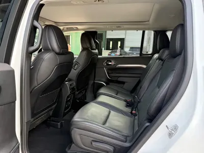 Jeep Grand Commander