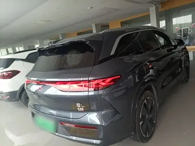 BYD 唐L