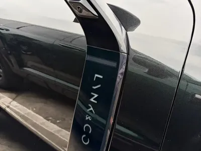 Lynk & Co 08 EM-P