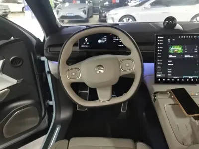 Nio EC7