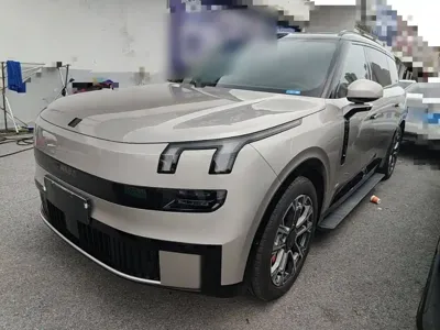 Lynk & Co 领克900