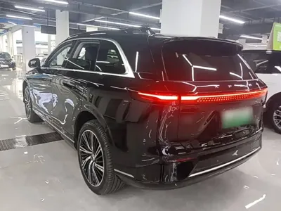 Xpeng G9