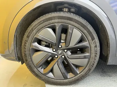Li Auto Li L7